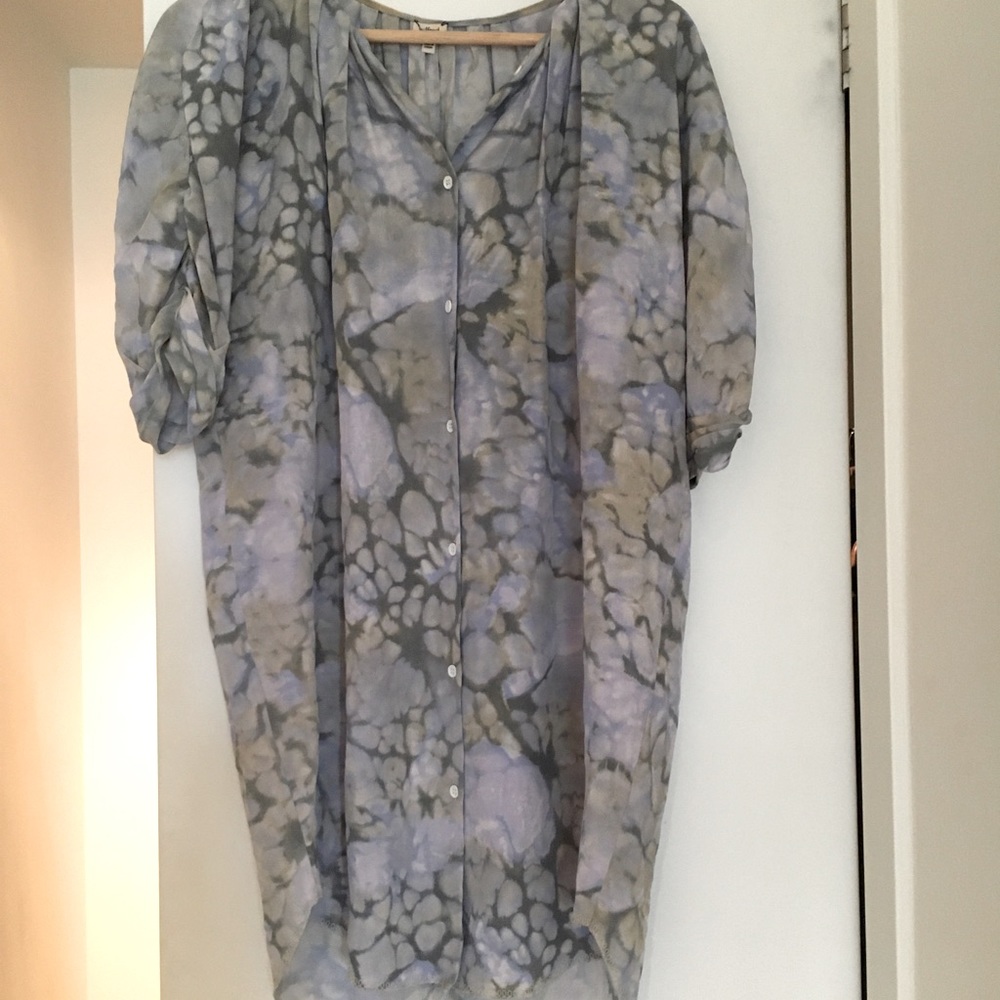Silk xxs Aritzia Dress w watercolour pattern